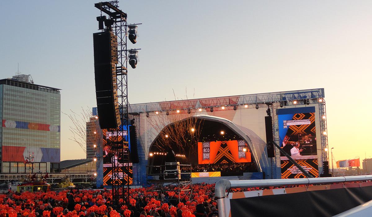 Dutch new king celebration led display success story